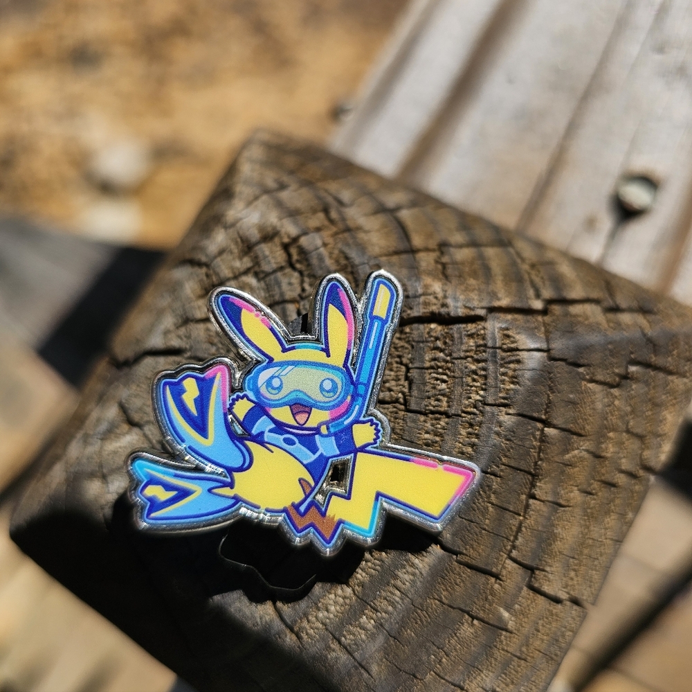Pikachu Honolulu Metal Pin